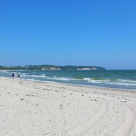 Strandnahe Rex Rugia: Balkon-fewo Mit Ahoi Erlebnisbad-zugang * Lobbe